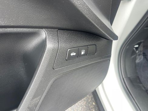 Used 2020 Honda Clarity Touring image 22