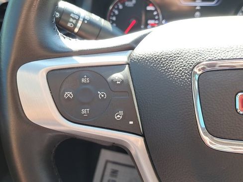 Used 2022 GMC Acadia SLT w/ Technology Package image 25