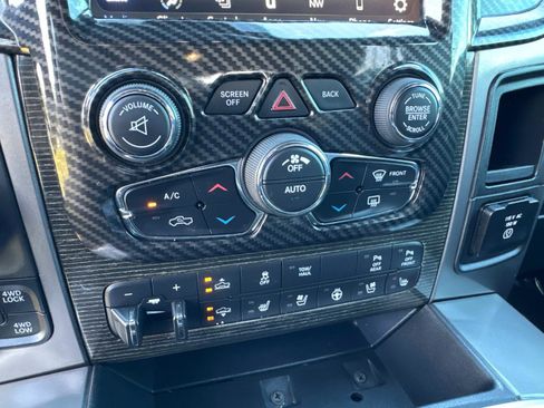 Used 2018 RAM 1500 Limited image 28