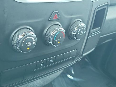 Used 2024 RAM 1500 Classic SLT image 30