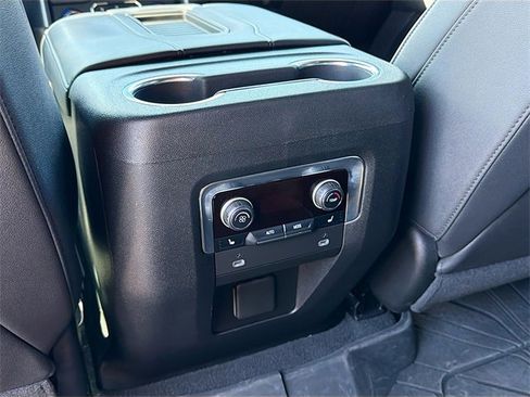 Used 2023 Chevrolet Suburban Z71 w/ Z71 Off-Road Package image 21