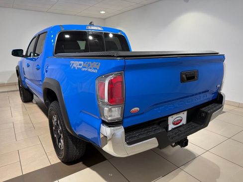 Used 2021 Toyota Tacoma TRD Off-Road AWD/4WD image 3