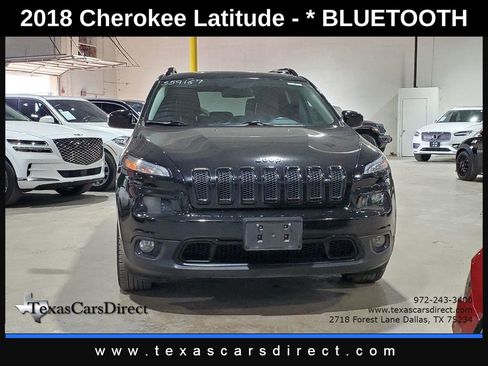 Used 2018 Jeep Cherokee Latitude w/ Altitude Package image 2