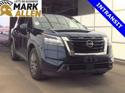 Used 2025 Nissan Pathfinder SV