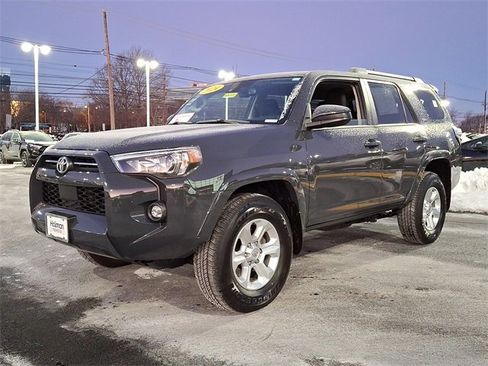 Certified 2024 Toyota 4Runner SR5 image 4