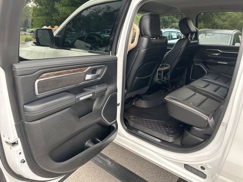 Used 2020 RAM 1500 Laramie image 26