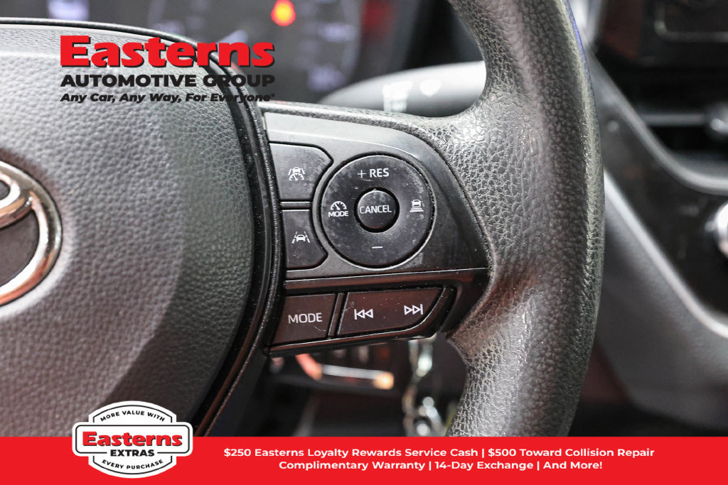 Used 2023 Toyota Corolla LE FWD image 16