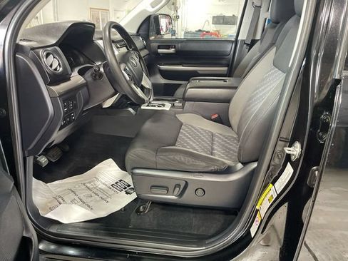 Used 2018 Toyota Tundra SR5 w/ SR5 Upgrade Package RWD image 12