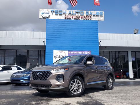 Used 2020 Hyundai Santa Fe SEL w/ Cargo Package image 2
