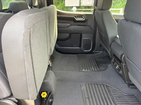Used 2026 Chevrolet Silverado 1500 LT AWD/4WD image 37