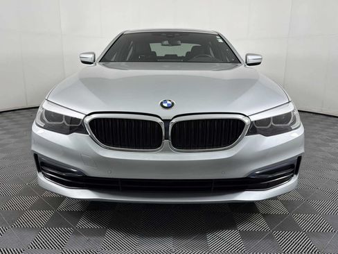 Used 2019 BMW 530e w/ Convenience Package RWD image 2