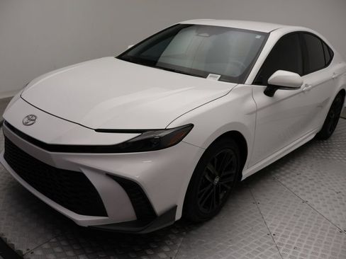 Certified 2026 Toyota Camry SE FWD image 2