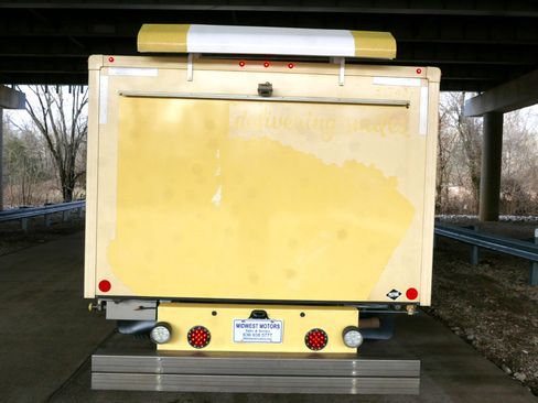 Used 2021 Ford E-450 and Econoline 450 Super Duty image 35