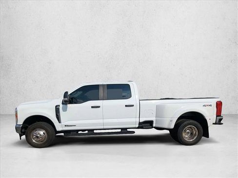 Used 2026 Ford F350 XL w/ XL Chrome Package image 8