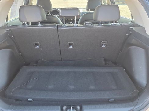 Used 2022 Hyundai Venue Limited image 4