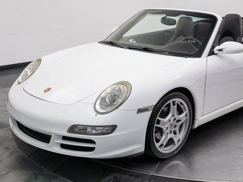 Used 2005 Porsche 911 Carrera image 17