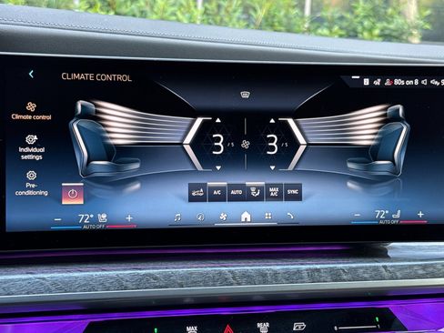 Certified 2024 BMW i7 xDrive60 w/ Premium Package AWD/4WD image 26