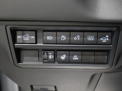 Used 2024 Toyota Tundra Limited w/ TRD Off-Road Package AWD/4WD image 33