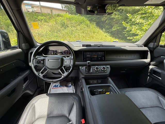Used 2023 Land Rover Defender 110 X-Dynamic SE AWD/4WD image 10
