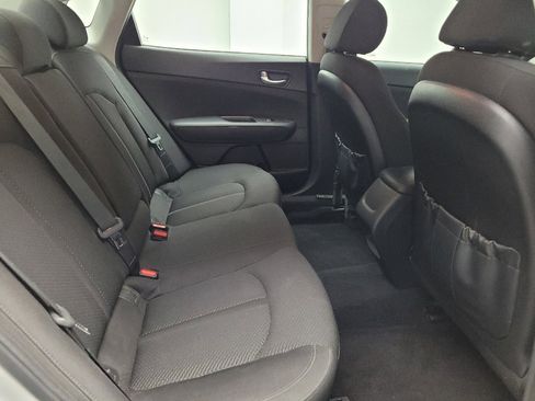 Used 2017 Kia Optima LX FWD image 19