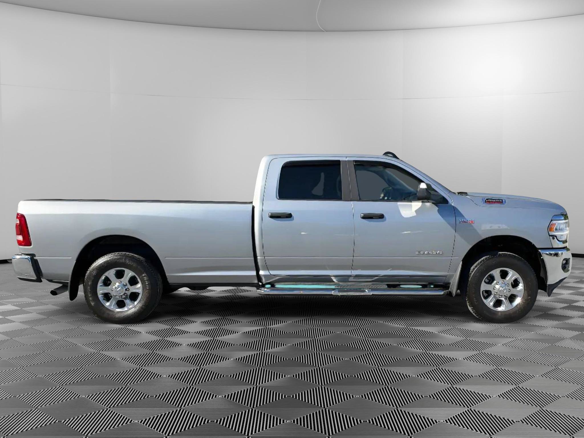 Used 2022 RAM 2500 Big Horn w/ Level C Equiment Group AWD/4WD image 6