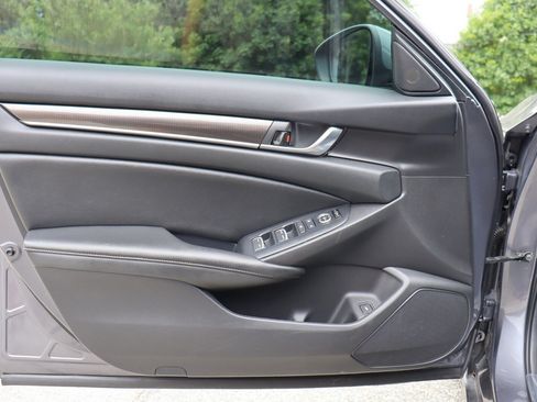 Used 2019 Honda Accord Sport image 22