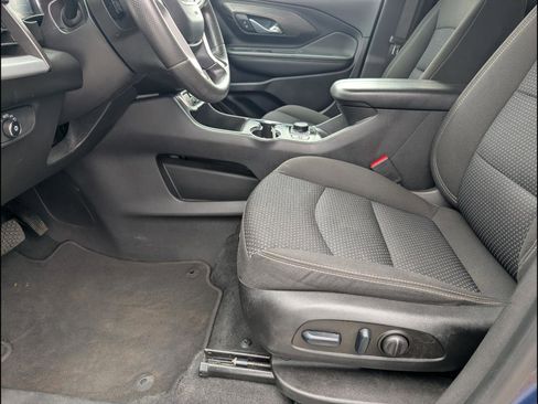Used 2022 GMC Terrain SLE w/ Driver Convenience Package FWD image 13