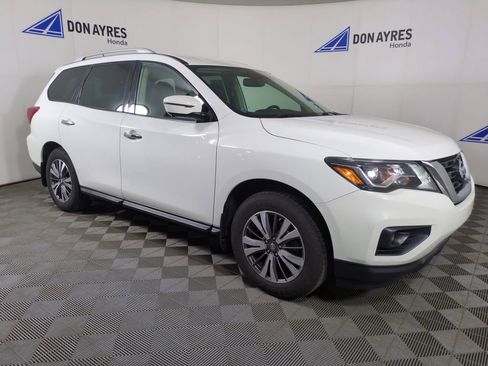 Used 2017 Nissan Pathfinder SL AWD/4WD image 7