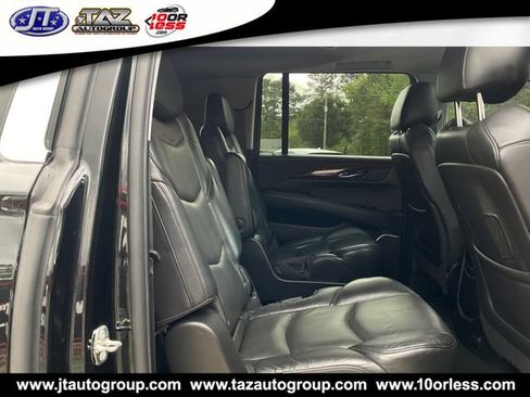 Used 2019 Cadillac Escalade ESV Premium Luxury AWD/4WD image 15