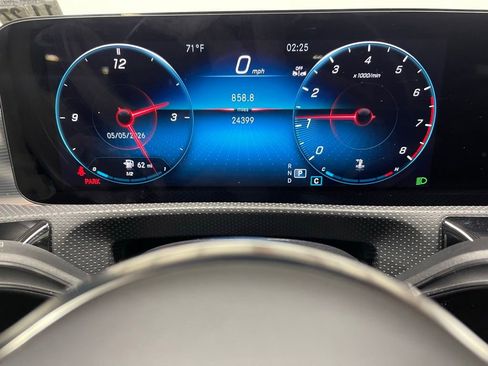 Used 2023 Mercedes-Benz CLA 250 4MATIC image 32