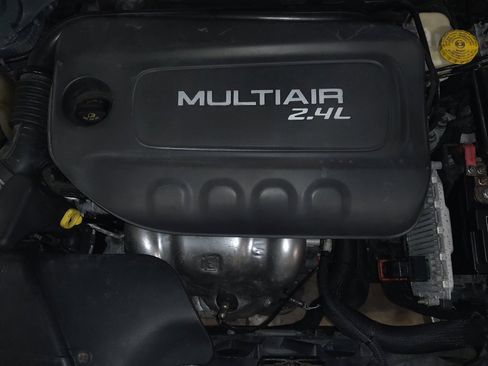 Used 2015 Jeep Cherokee Trailhawk w/ Comfort/Convenience Group AWD/4WD image 30