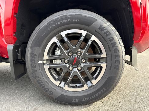 New 2025 Toyota Tacoma TRD Sport image 7