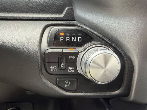 Used 2024 RAM 1500 Laramie AWD/4WD image 14