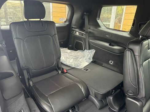 New 2024 Jeep Grand Cherokee L Overland w/ Advanced Protech Group III image 14