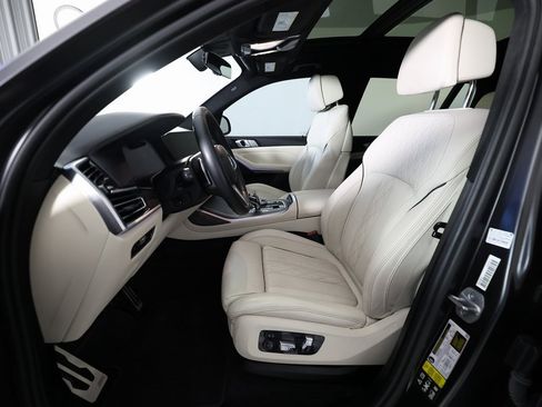 Used 2022 BMW X7 xDrive40i w/ M Sport Package image 20