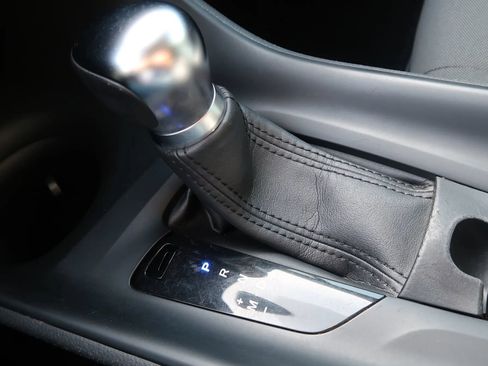 Used 2021 Toyota C-HR LE image 30