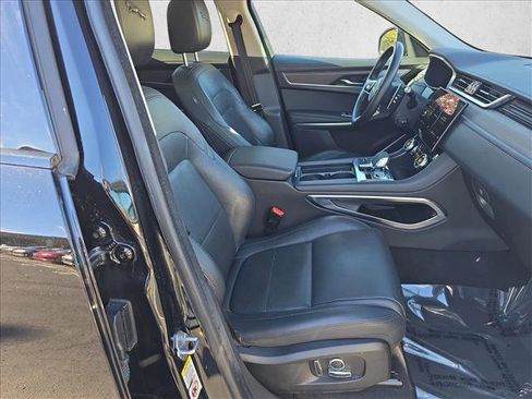 Used 2021 Jaguar F-PACE S image 10