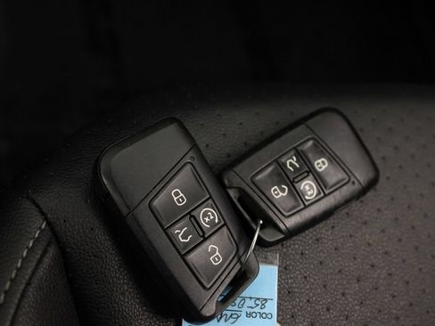 Used 2019 Volkswagen Atlas SE FWD image 31
