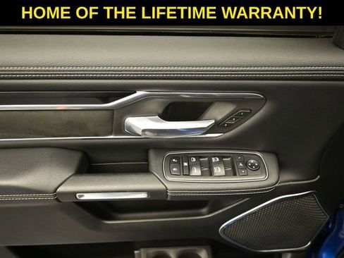 Used 2019 RAM 1500 Laramie w/ Sport Appearance Package AWD/4WD image 13