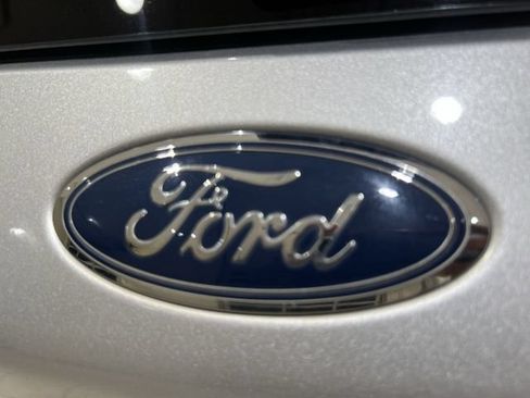 Used 2020 Ford Escape SE FWD image 27