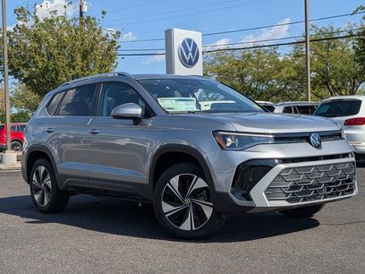 New 2025 Volkswagen Taos SE
