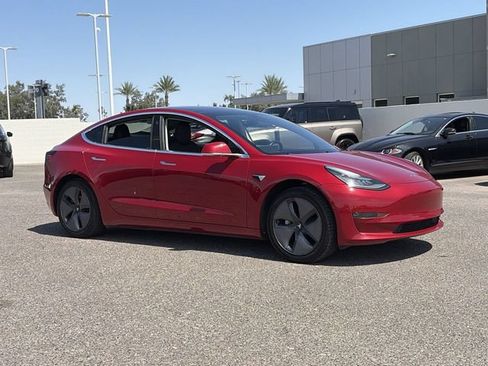 Used 2018 Tesla Model 3 RWD image 3