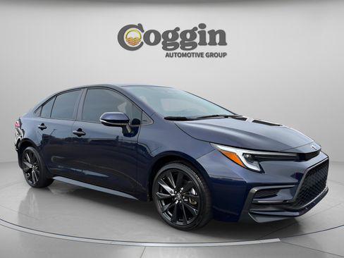 Used 2023 Toyota Corolla SE image 6