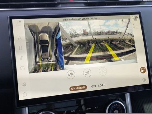 Used 2023 Land Rover Range Rover Long Wheelbase SE image 28