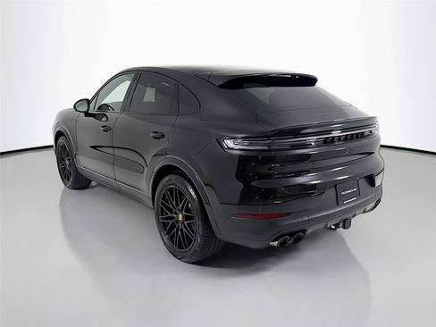 New 2026 Porsche Cayenne Coupe AWD/4WD image 3