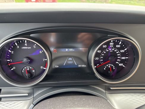 Used 2024 Kia Carnival LX FWD image 64