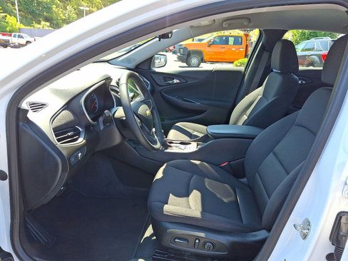 Used 2023 Chevrolet Malibu RS FWD image 13