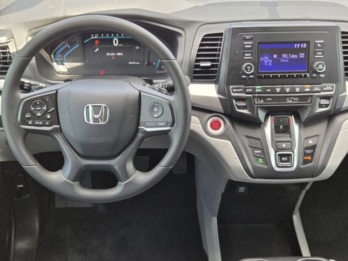 Used 2019 Honda Odyssey LX image 13