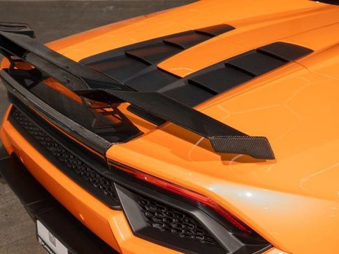 Used 2019 Lamborghini Huracan LP 580-2 image 38