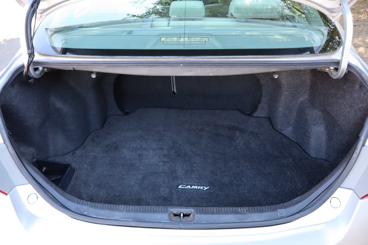 Used 2010 Toyota Camry FWD image 14